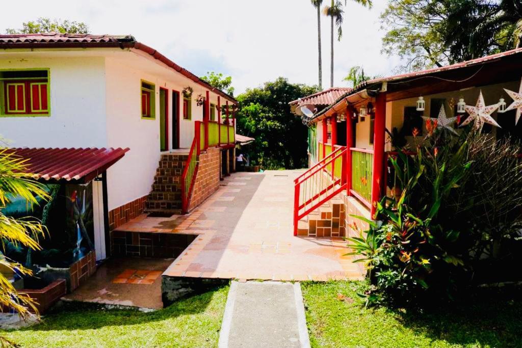 Finca Hotel El Laurel - Parque Del Cafe Montenegro Exterior photo
